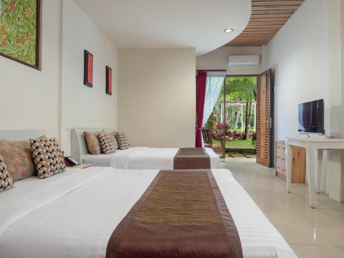 The Village Resort Богор Екстер'єр фото